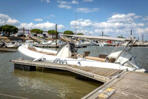 Location_bateau_BWA28B13_enhanced
