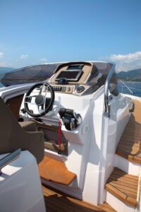 Ranieri NEXT 370 SH neuf disponible chez AL2M NAUTISME ARCACHON