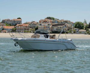 Ranieri NEXT 240 SH neuf disponible chez AL2M NAUTISME ARCACHON