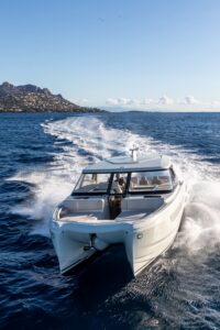 YOT 41 POWER CATAMARAN