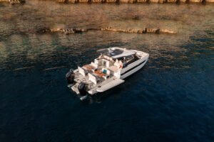 YOT 41 POWER CATAMARAN